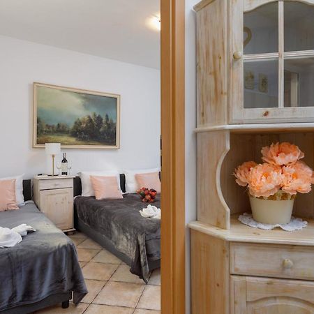 Apartment With Veranda Torunska Pobierowo By Noclegi Renters Екстер'єр фото