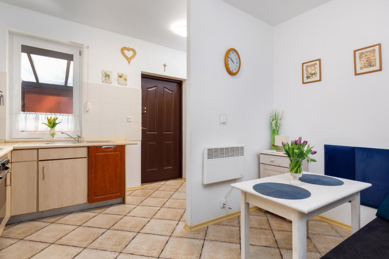Apartment With Veranda Torunska Pobierowo By Noclegi Renters Екстер'єр фото